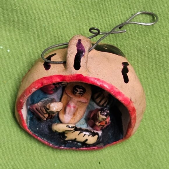 Mini Nativity Manger Scene Clay Hand-Painted Peru Folk Art Ornament - Picture 6 of 8